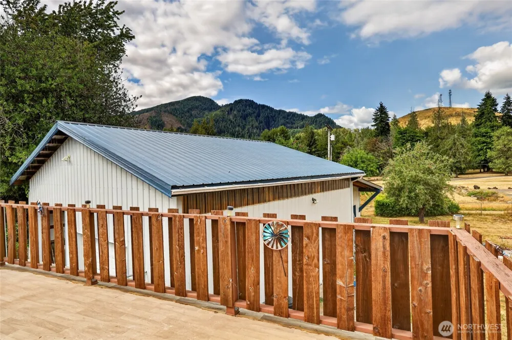 600 Main Avenue Morton, WA 98356