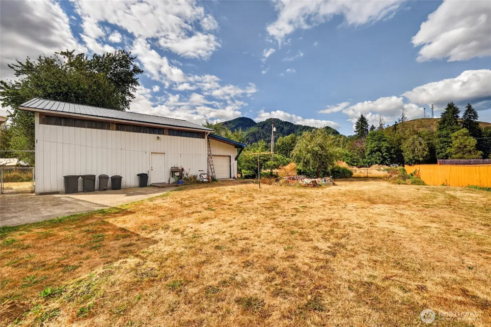 600 Main Avenue Morton, WA 98356