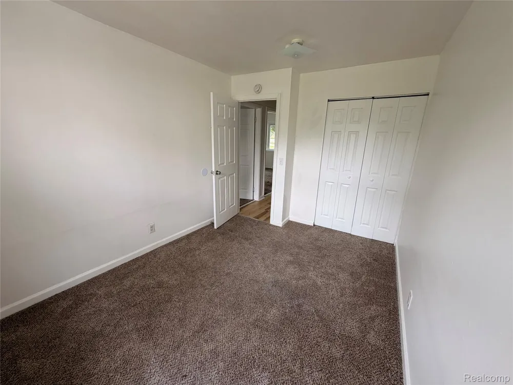 5347 Mapletree Drive Flint Charter Township, MI 48532