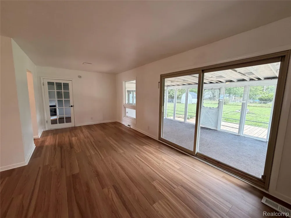 5347 Mapletree Drive Flint Charter Township, MI 48532