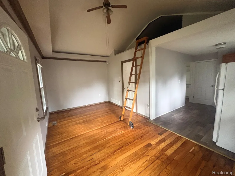 525 Stratford Road Ferndale City, MI 48220