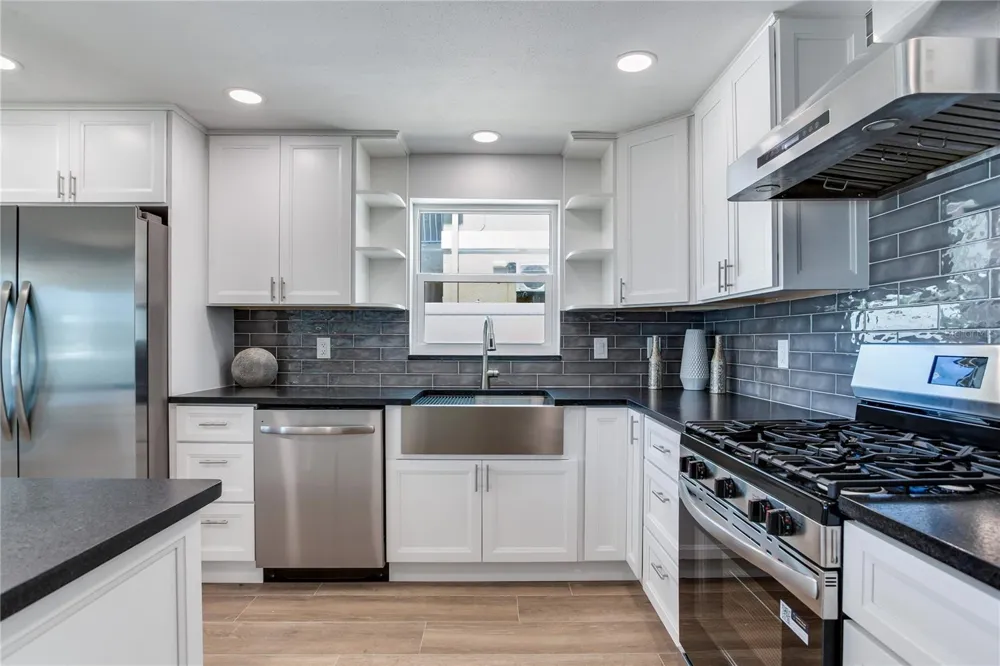 16458 REDINGTON DRIVE Redington Beach, FL 33708