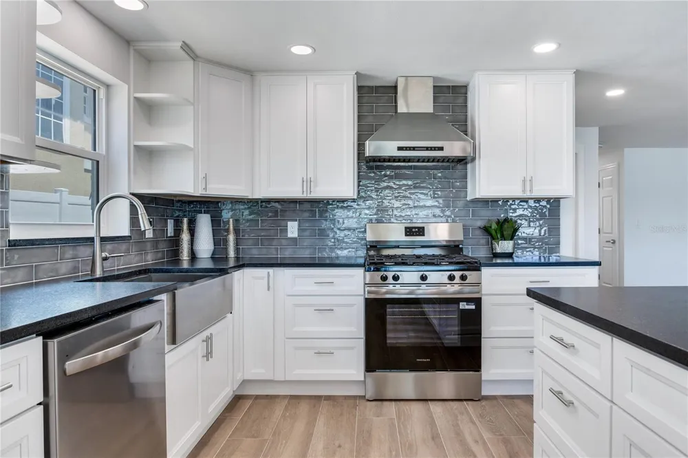 16458 REDINGTON DRIVE Redington Beach, FL 33708