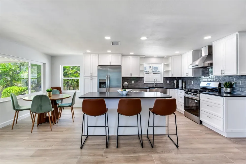 16458 REDINGTON DRIVE Redington Beach, FL 33708
