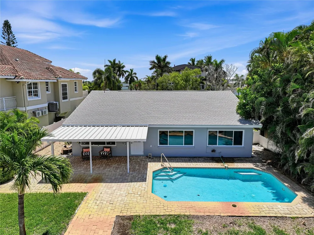 16458 REDINGTON DRIVE Redington Beach, FL 33708