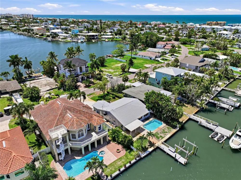 16458 REDINGTON DRIVE Redington Beach, FL 33708