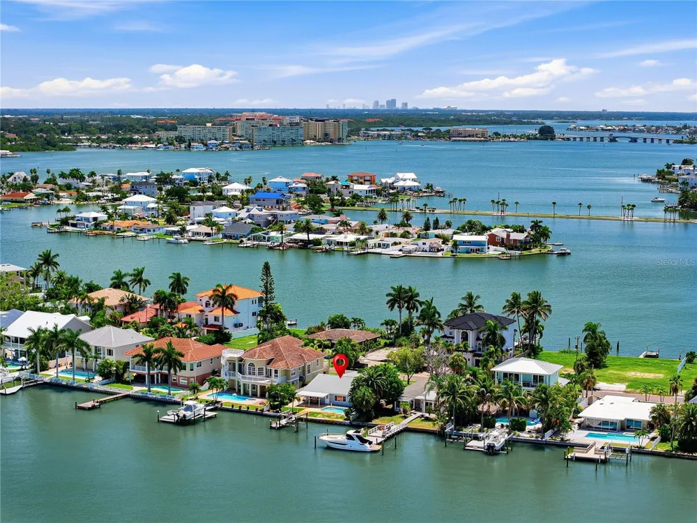 16458 REDINGTON DRIVE Redington Beach, FL 33708