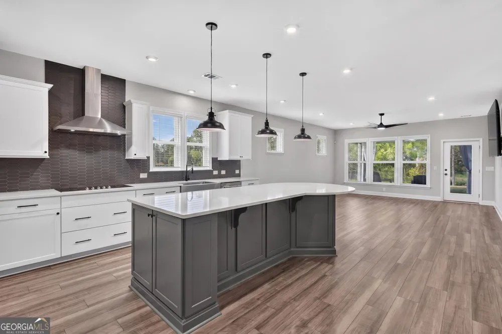 257 Heron Creek DR Richmond Hill, GA 31324