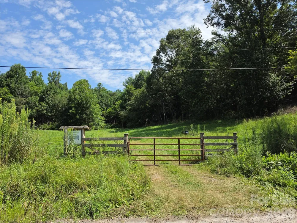 99999 Bob Barnwell Road Fletcher, NC 28732