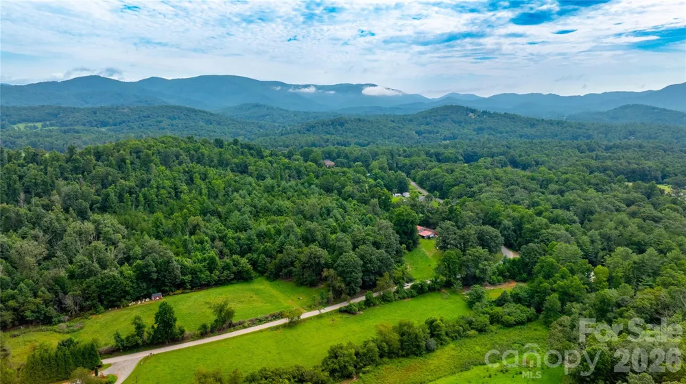 99999 Bob Barnwell Road Fletcher, NC 28732