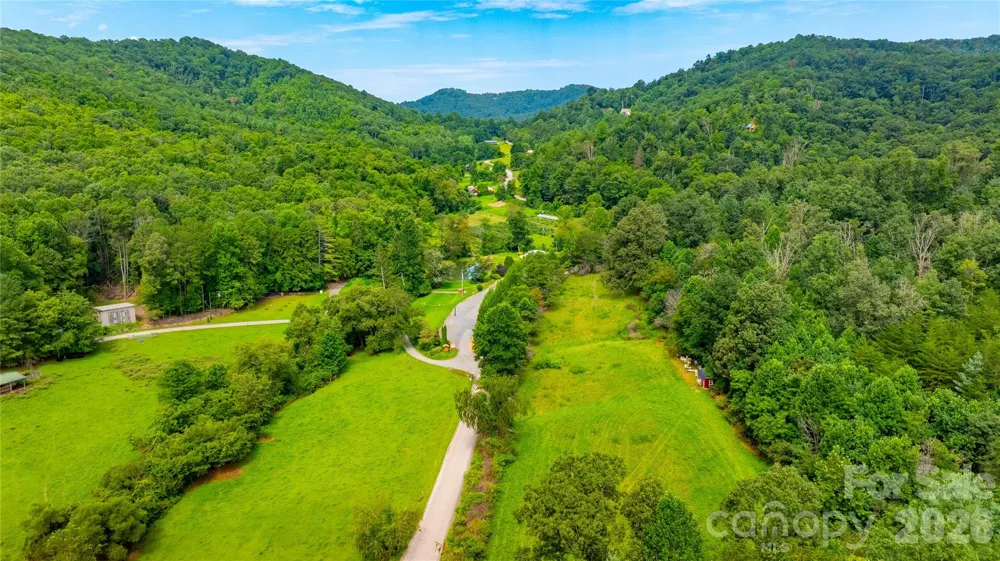 99999 Bob Barnwell Road Fletcher, NC 28732