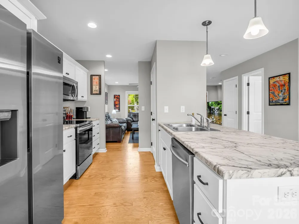 27 Busbee View Road Asheville, NC 28803