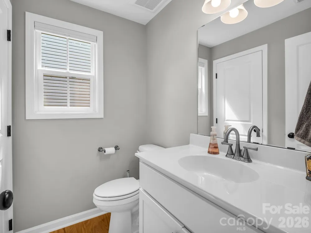 27 Busbee View Road Asheville, NC 28803