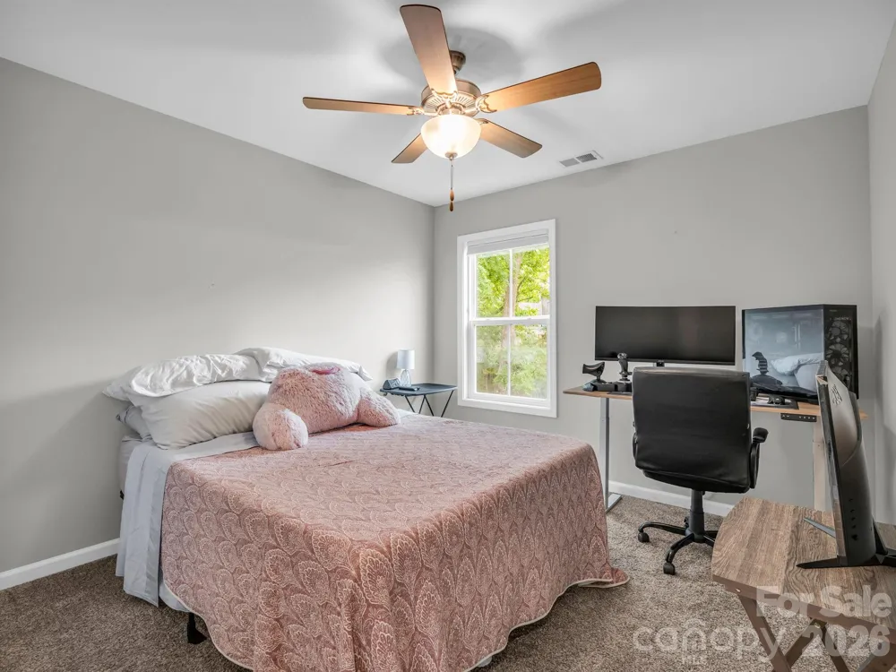 27 Busbee View Road Asheville, NC 28803