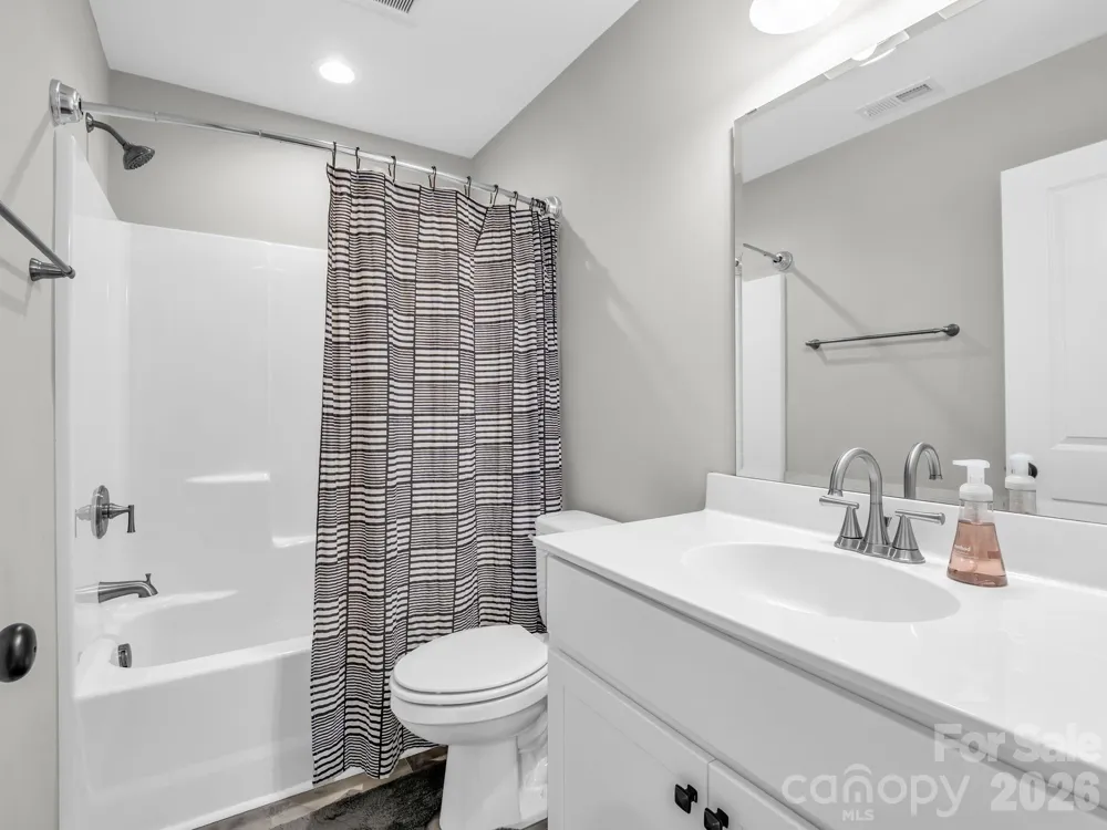 27 Busbee View Road Asheville, NC 28803