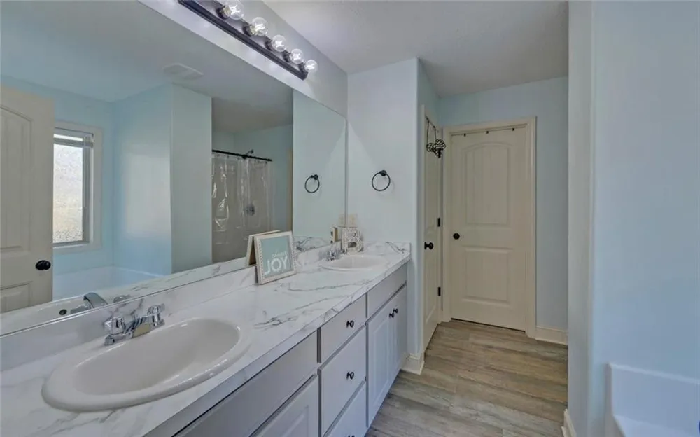 177 Brookside Drive Lula, GA 30554