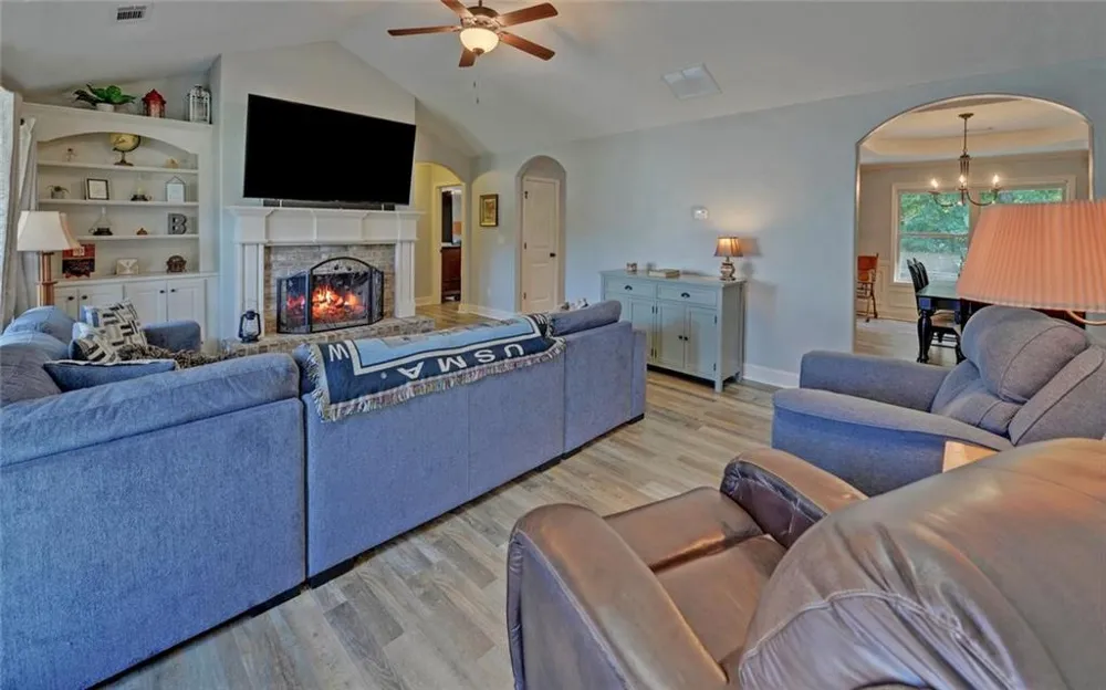 177 Brookside Drive Lula, GA 30554