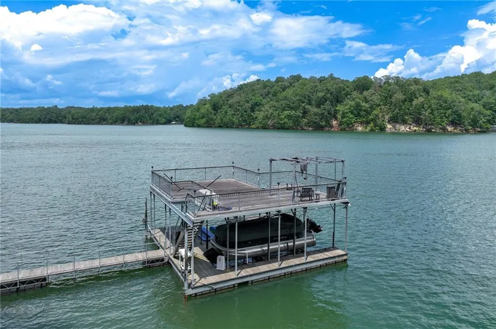 385 Pirkle Leake Road Dawsonville, GA 30534