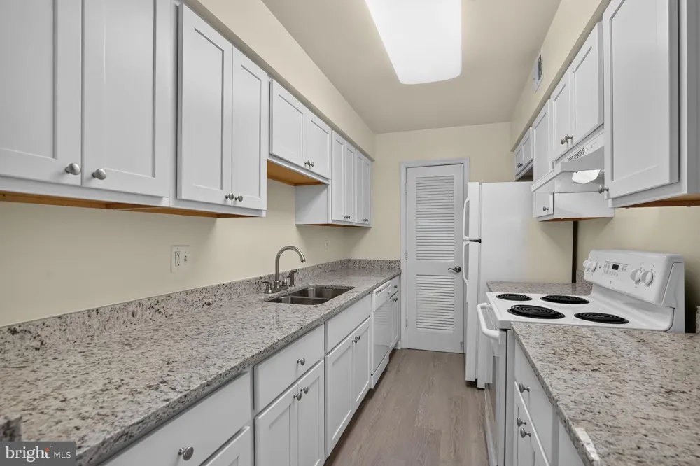 5905 BAYSHIRE ROAD #K Springfield, VA 22152