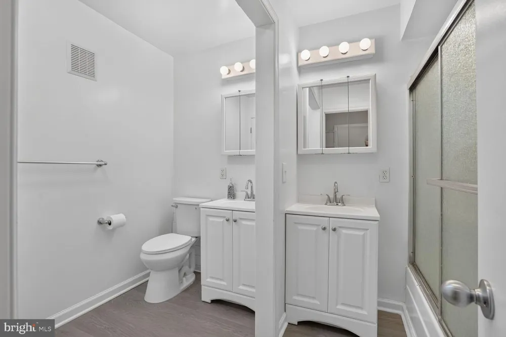 5905 BAYSHIRE ROAD #K Springfield, VA 22152