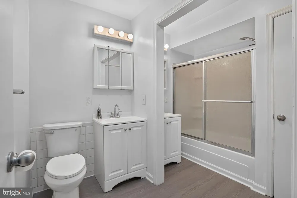 5905 BAYSHIRE ROAD #K Springfield, VA 22152