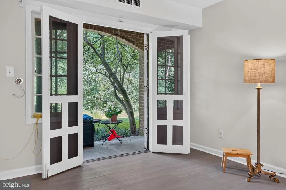 5905 BAYSHIRE ROAD #K Springfield, VA 22152