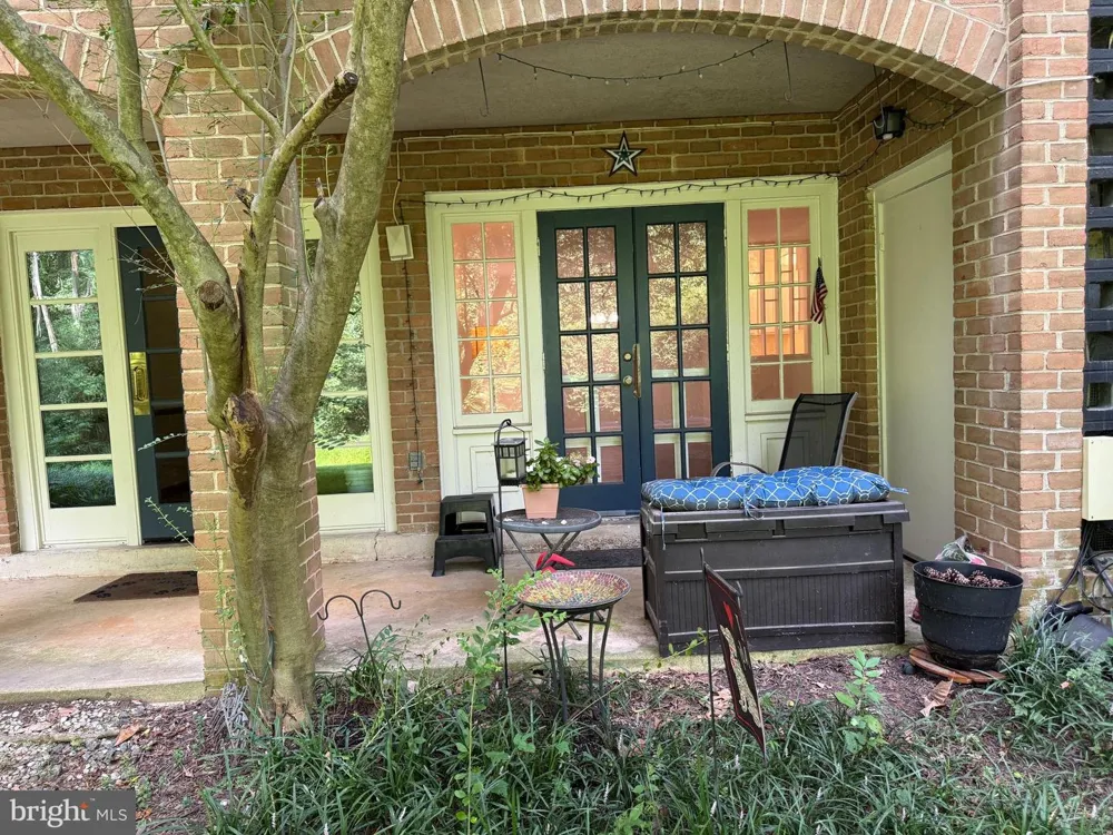 5905 BAYSHIRE ROAD #K Springfield, VA 22152