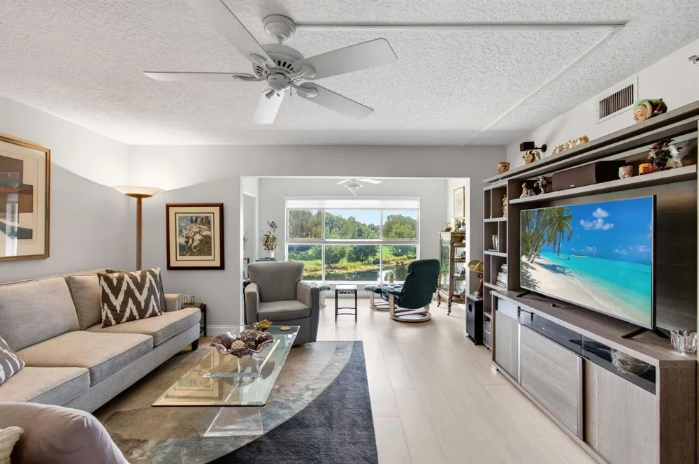 5746 CRYSTAL SHORES DRIVE #303 Boynton Beach, FL 33437