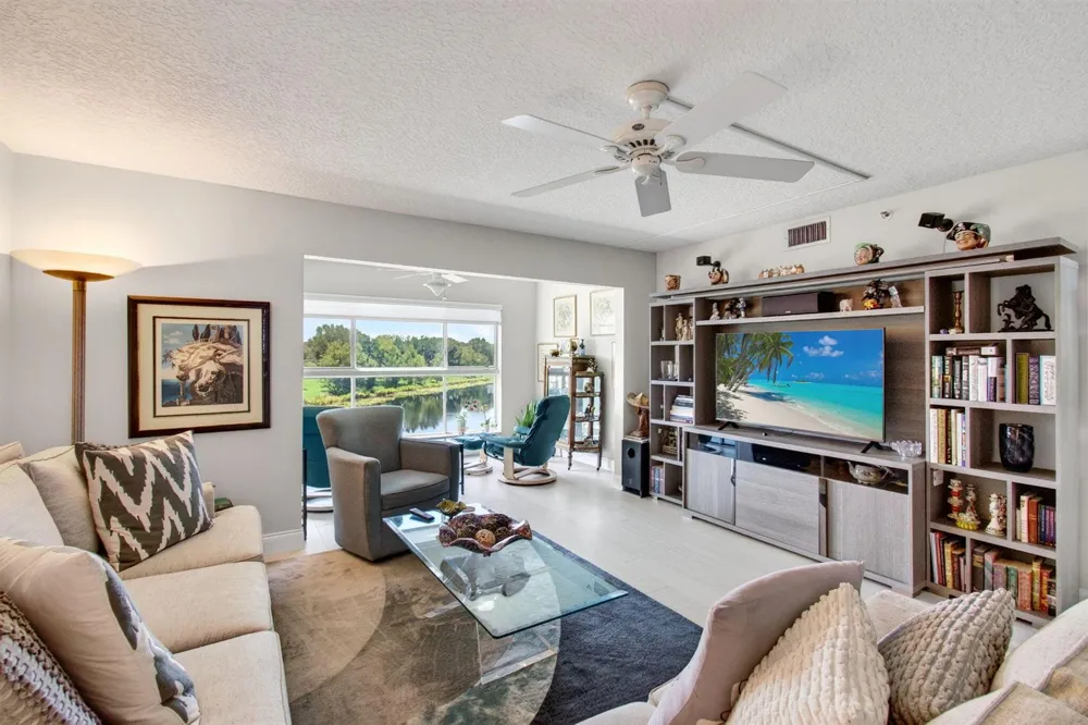 5746 CRYSTAL SHORES DRIVE #303 Boynton Beach, FL 33437