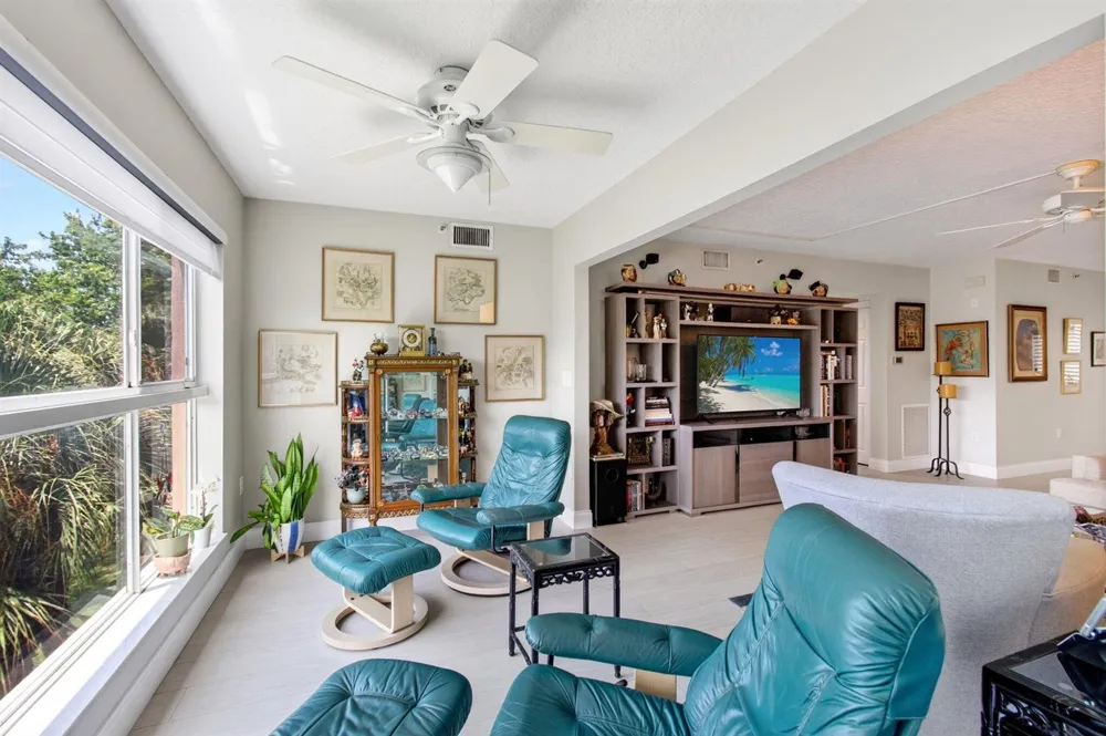 5746 CRYSTAL SHORES DRIVE #303 Boynton Beach, FL 33437