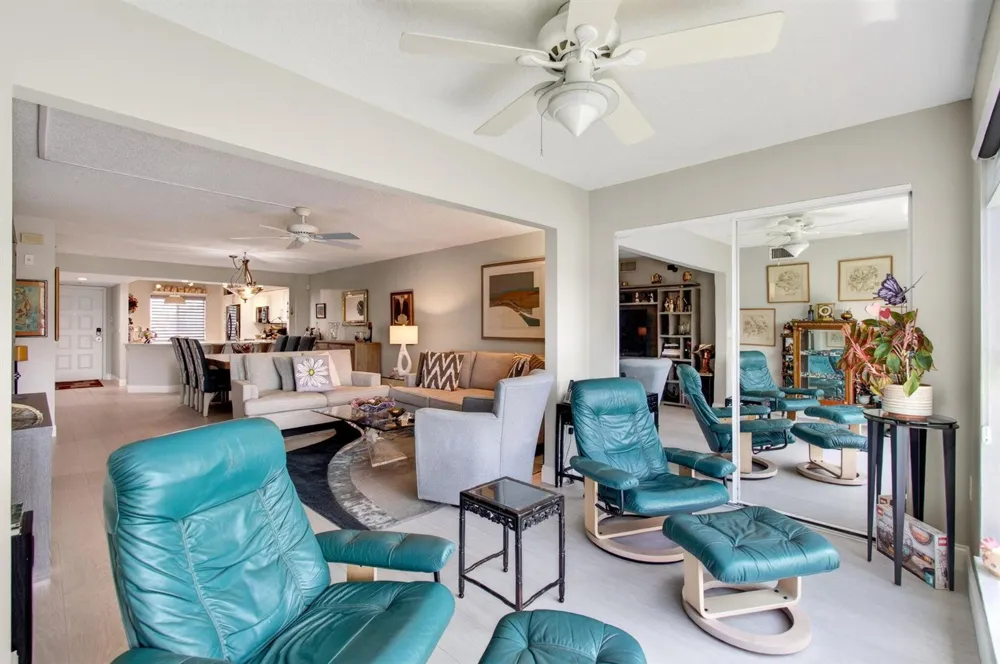 5746 CRYSTAL SHORES DRIVE #303 Boynton Beach, FL 33437
