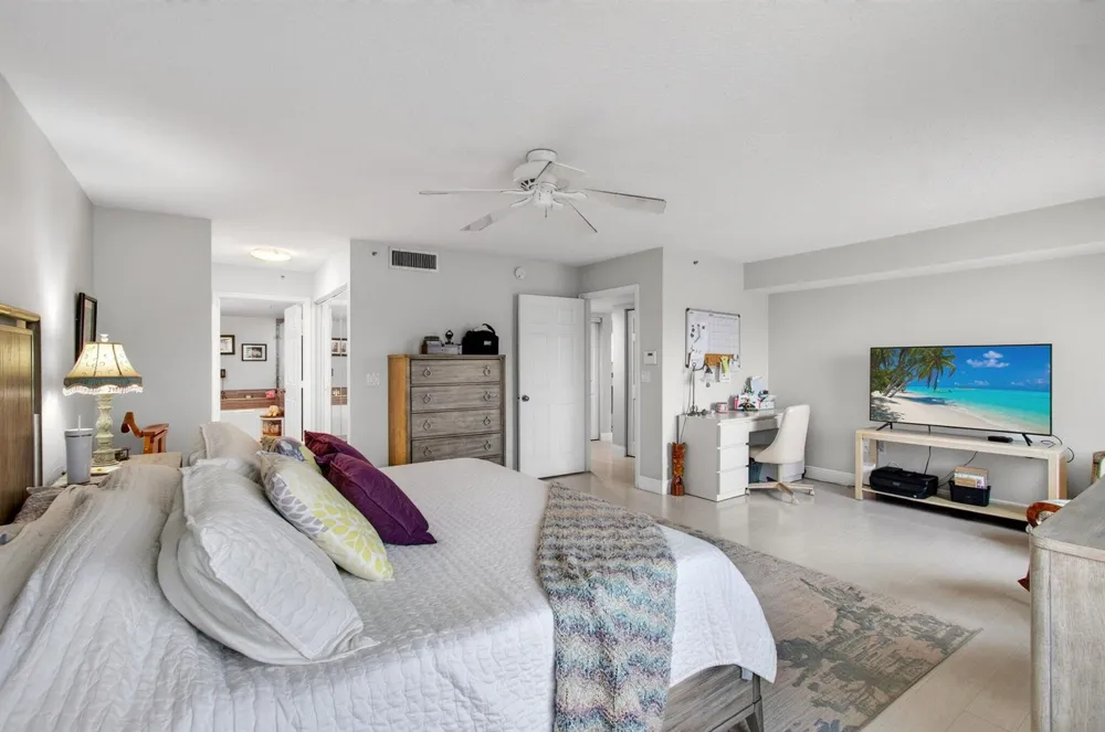 5746 CRYSTAL SHORES DRIVE #303 Boynton Beach, FL 33437