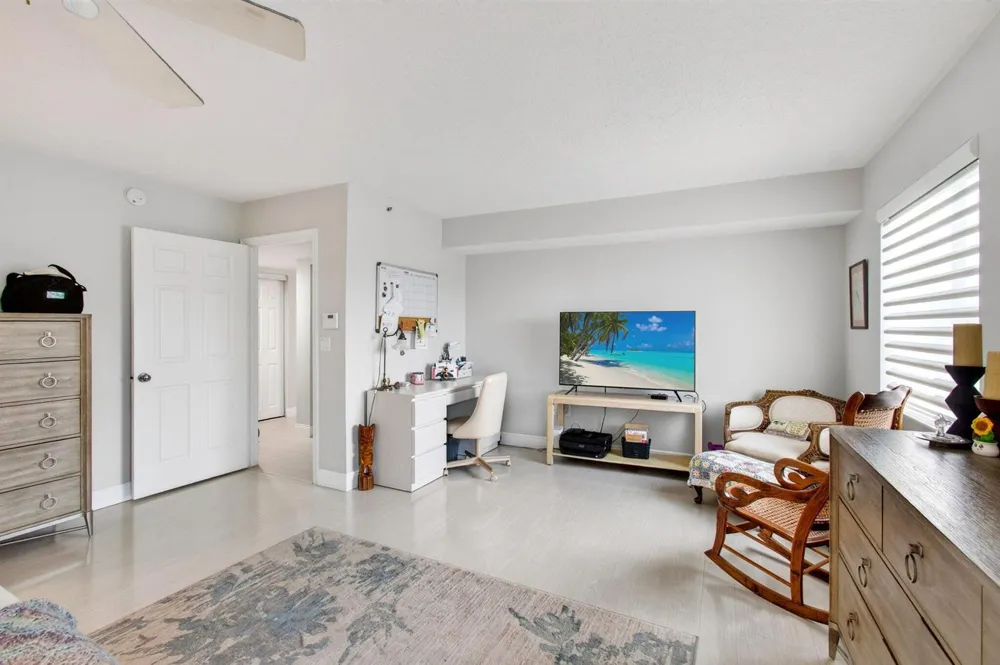 5746 CRYSTAL SHORES DRIVE #303 Boynton Beach, FL 33437