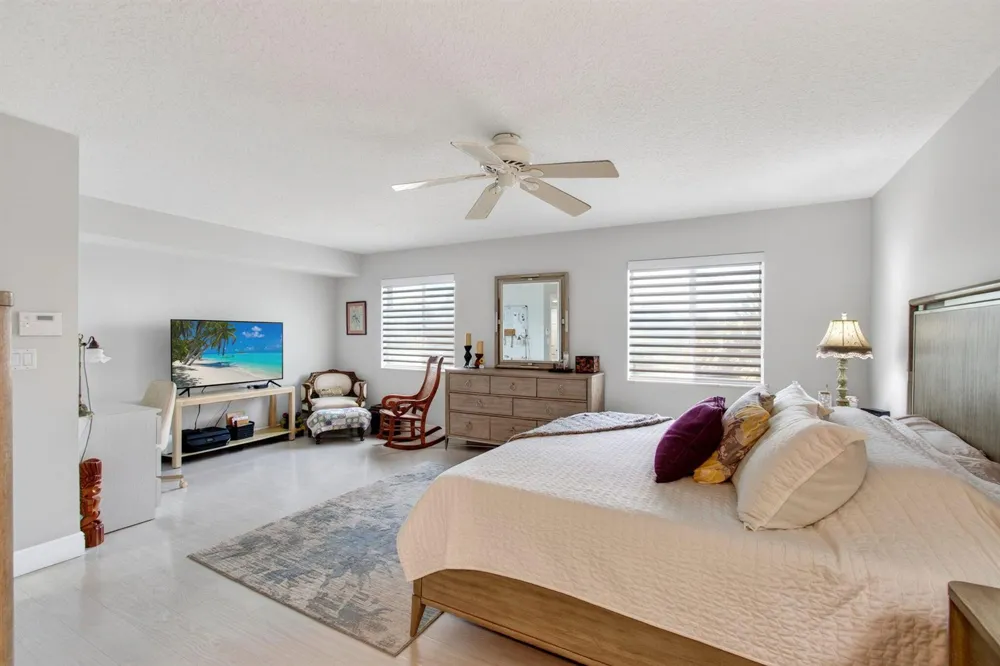 5746 CRYSTAL SHORES DRIVE #303 Boynton Beach, FL 33437