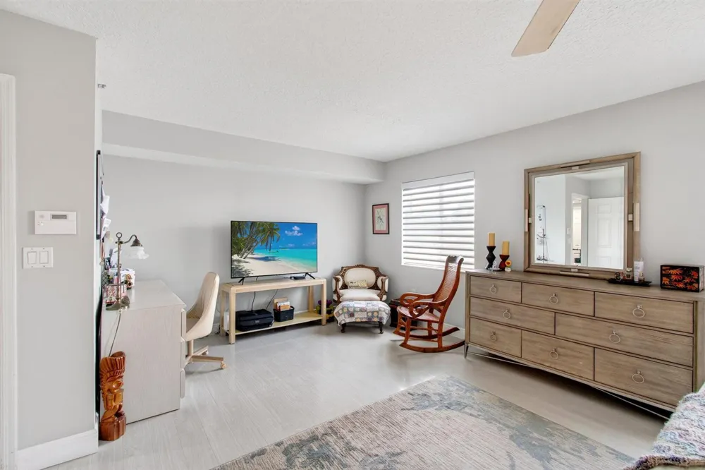 5746 CRYSTAL SHORES DRIVE #303 Boynton Beach, FL 33437