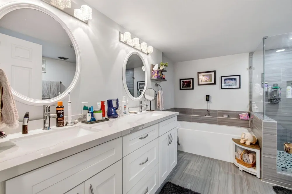 5746 CRYSTAL SHORES DRIVE #303 Boynton Beach, FL 33437