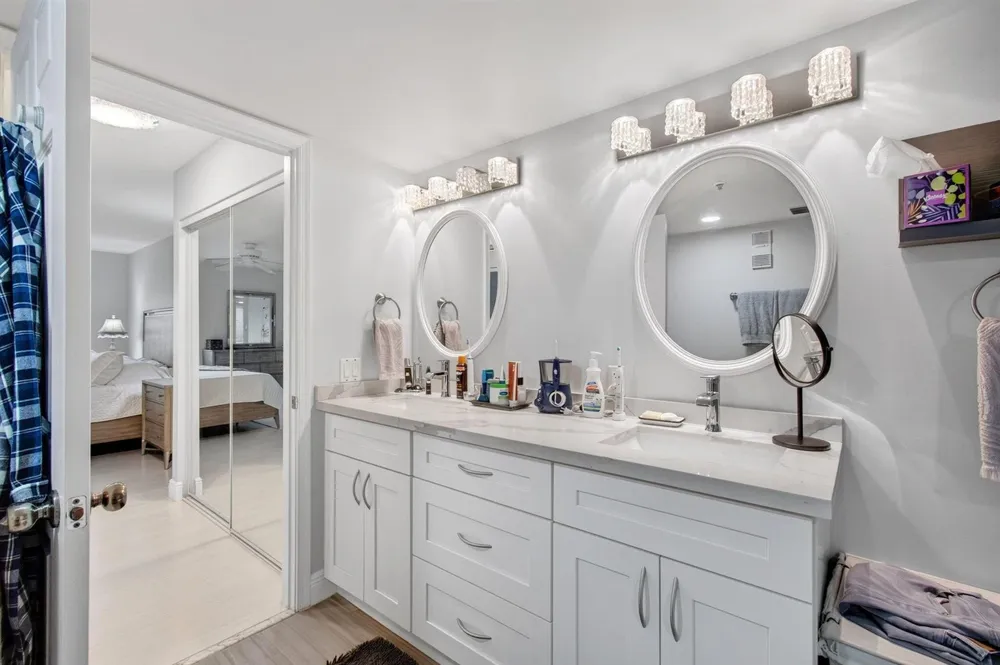 5746 CRYSTAL SHORES DRIVE #303 Boynton Beach, FL 33437