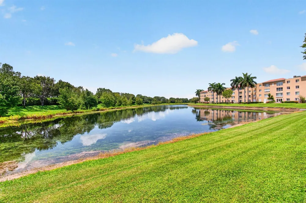 5746 CRYSTAL SHORES DRIVE #303 Boynton Beach, FL 33437