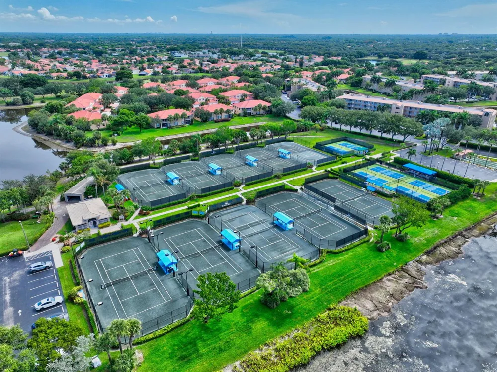 5746 CRYSTAL SHORES DRIVE #303 Boynton Beach, FL 33437