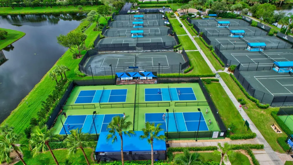 5746 CRYSTAL SHORES DRIVE #303 Boynton Beach, FL 33437