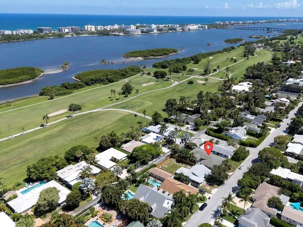 1106 Lakeside Drive 