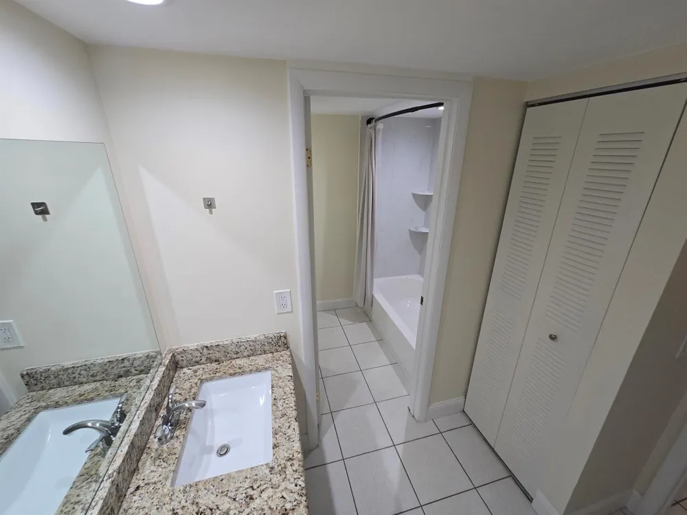 3232 MERIDIAN WAY #B Palm Beach Gardens, FL 33410