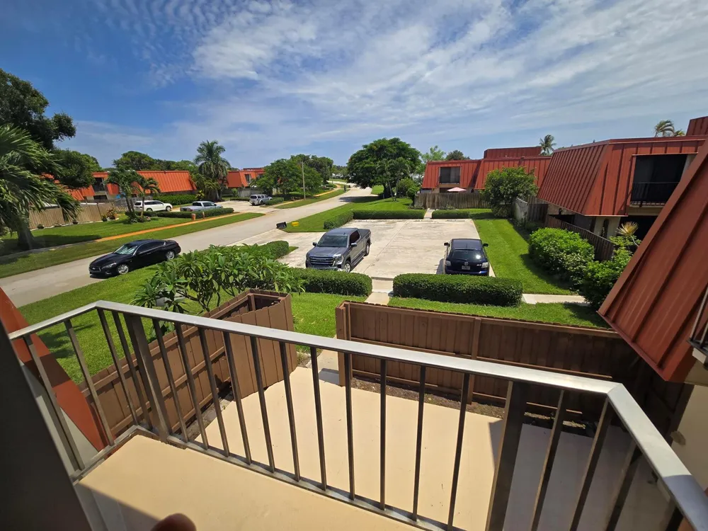 3232 MERIDIAN WAY #B Palm Beach Gardens, FL 33410
