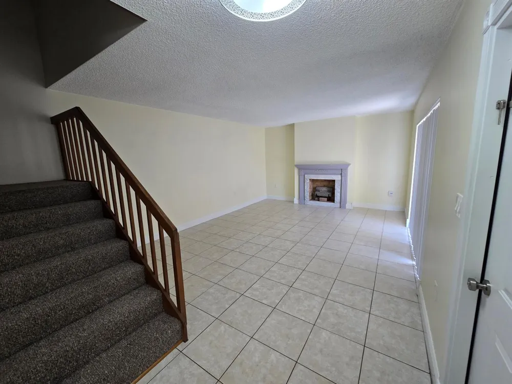 3232 MERIDIAN WAY #B Palm Beach Gardens, FL 33410