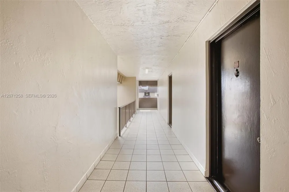 810 SW 129th Pl #209 Miami, FL 33184
