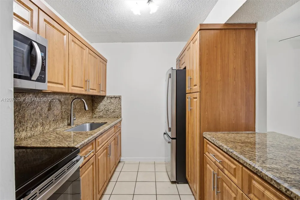 810 SW 129th Pl #209 Miami, FL 33184