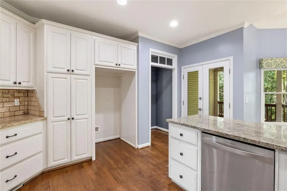 395 Amberbrook Circle Grayson, GA 30017