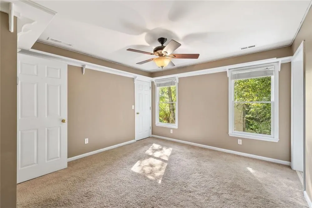 395 Amberbrook Circle Grayson, GA 30017