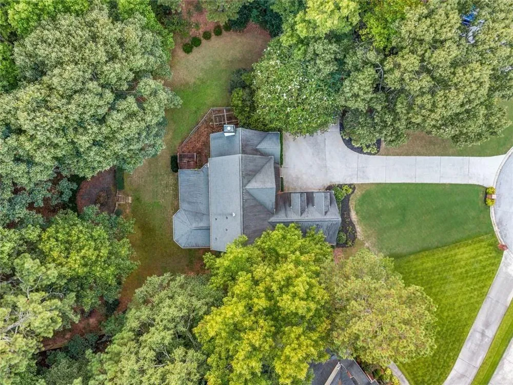 395 Amberbrook Circle Grayson, GA 30017