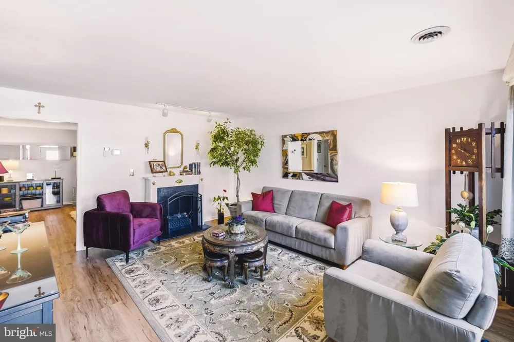 124 BROOKFIELD DRIVE Macungie, PA 18062